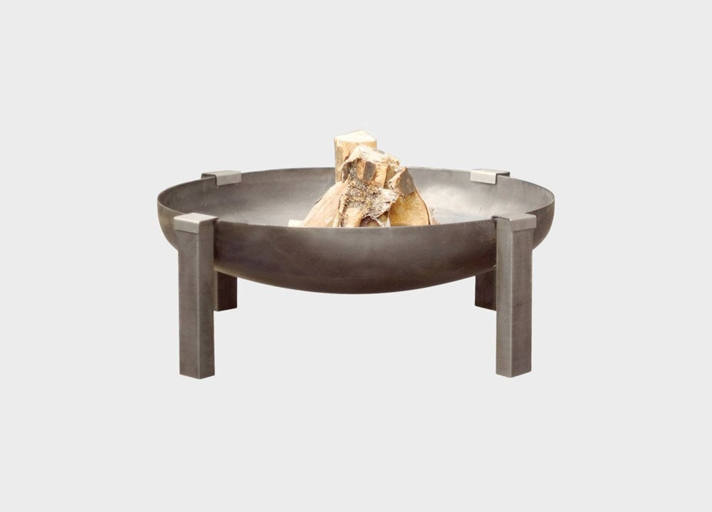 Alfred Riess Gunnuhver Steel Fire Pit Front View