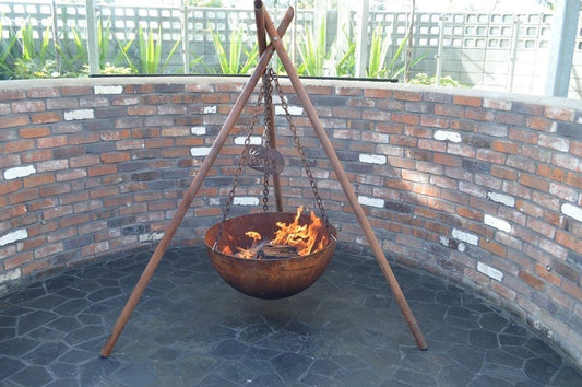 The Tripod - Cast Iron Fire Pit